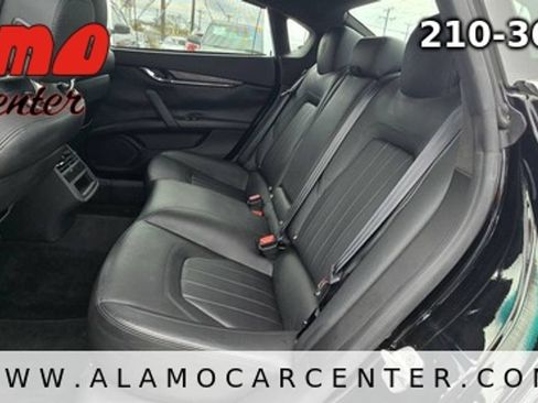 Used 2014 Maserati Quattroporte S Q4 AWD/4WD image 28
