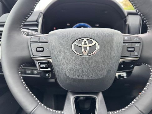 New 2026 Toyota Camry SE image 13
