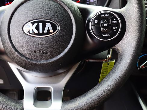 Used 2020 Kia Soul LX FWD image 51