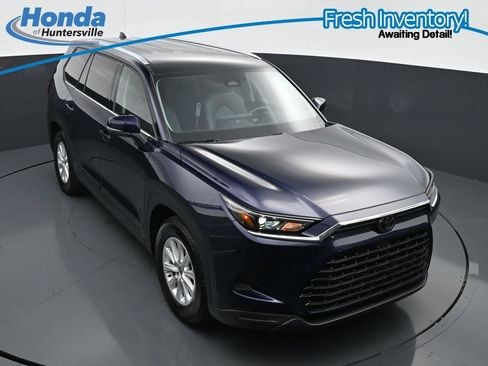 Used 2024 Toyota Grand Highlander AWD image 26