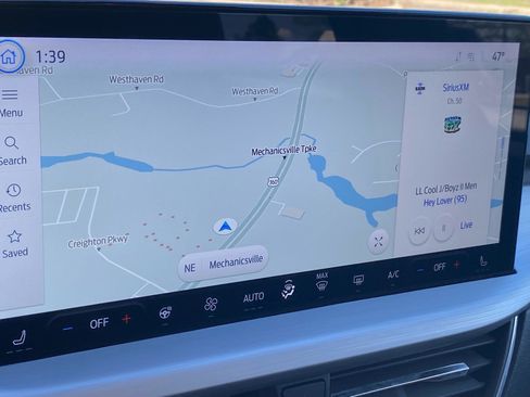 Certified 2023 Ford Escape Platinum w/ Premium Technology Package image 18