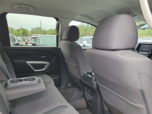 Used 2024 Nissan Titan SV w/ SV Convenience Package image 28