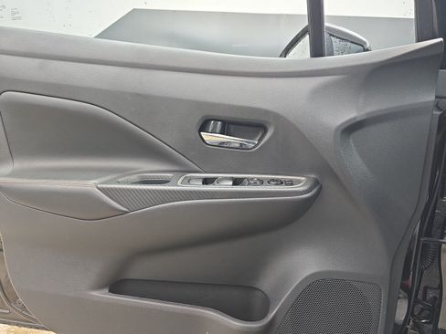 Used 2025 Nissan Versa SR w/ Trunk Package FWD image 28