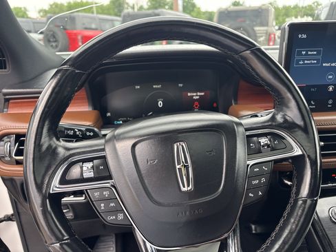 Used 2022 Lincoln Nautilus Reserve w/ Equipment Group 202A AWD/4WD image 15