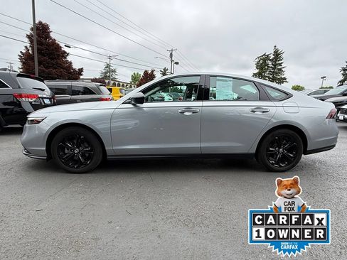 Certified 2025 Honda Accord SE image 6