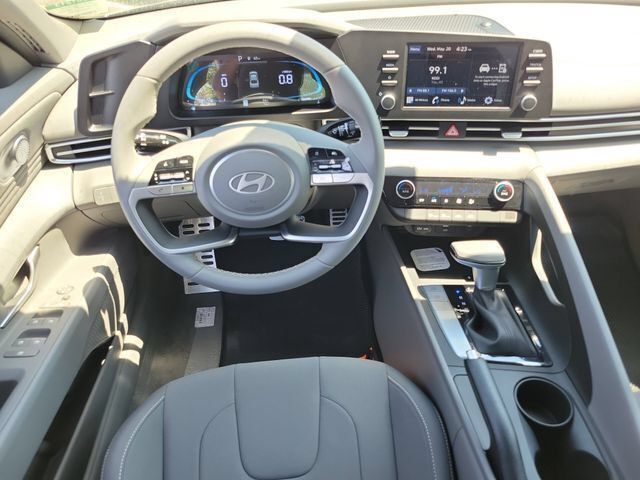New 2026 Hyundai Elantra Sport FWD image 6
