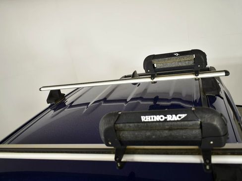 Used 2022 Toyota Tacoma SR5 w/ Technology Package image 10