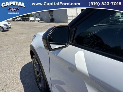 Used 2023 Ford Explorer XLT w/ Equipment Group 202A image 12