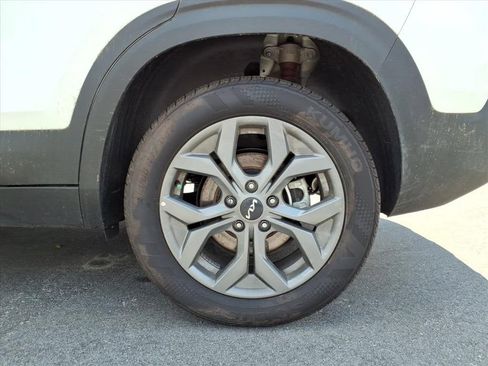 Used 2025 Kia Seltos LX AWD/4WD image 19