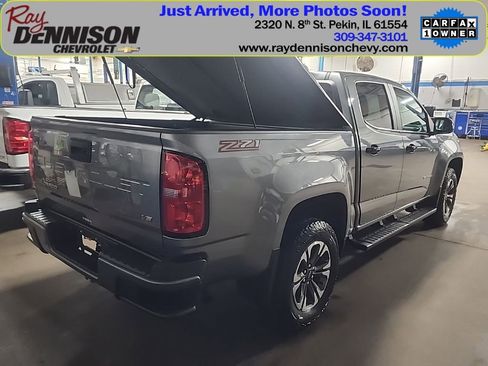 Used 2021 Chevrolet Colorado Z71 image 2
