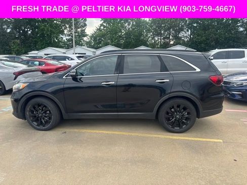 Used 2019 Kia Sorento S FWD image 5