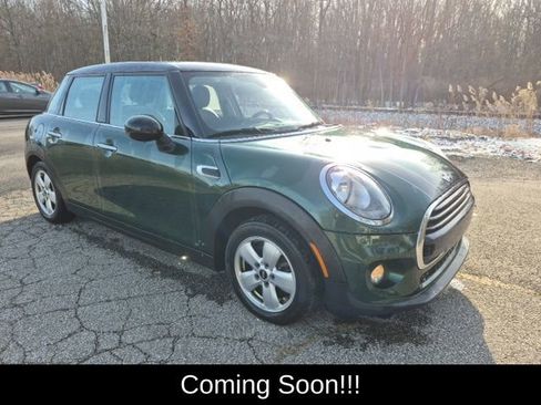 Used 2016 MINI Cooper 4-Door Hardtop image 10