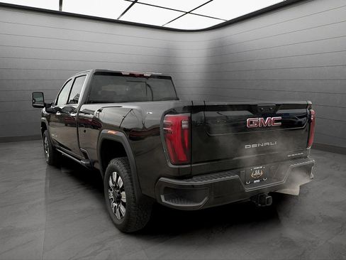 New 2026 GMC Sierra 3500 Denali w/ Denali Reserve Package AWD/4WD image 3
