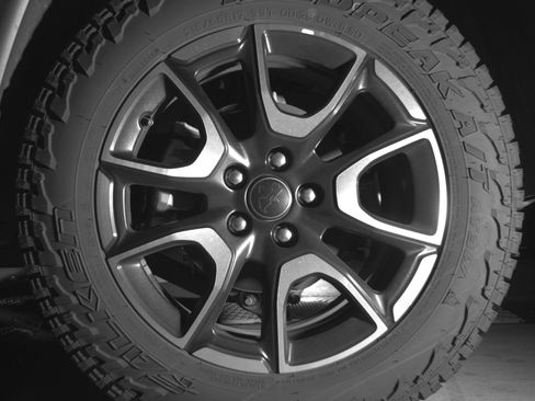 Used 2025 Jeep Compass Trailhawk AWD/4WD image 14