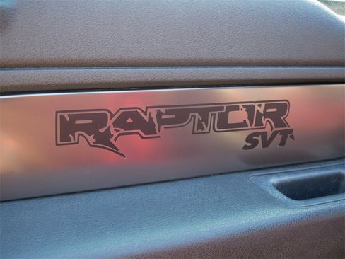 Used 2014 Ford F150 Raptor w/ Equipment Group 801A Luxury image 18