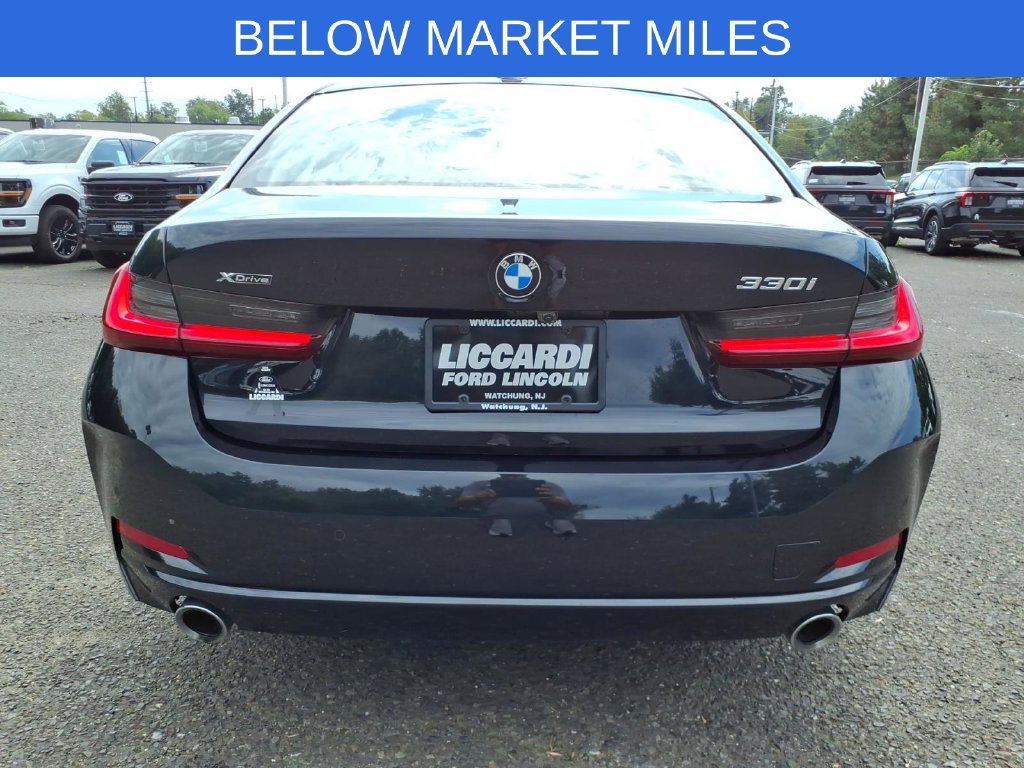 Used 2023 BMW 330i xDrive Sedan w/ Premium Package AWD/4WD image 6