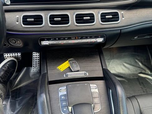 Used 2020 Mercedes-Benz GLS 580 4MATIC image 37