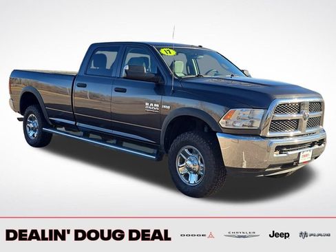 Used 2017 RAM 2500 Tradesman w/ Chrome Appearance Group image 8