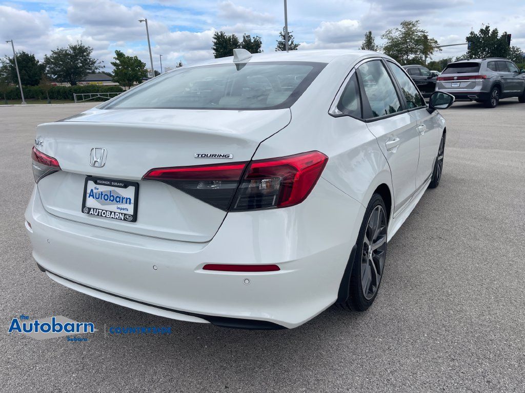 Used 2023 Honda Civic Touring image 5