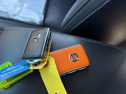 Used 2021 Volvo XC40 T5 Inscription w/ Protection Package Premier image 27