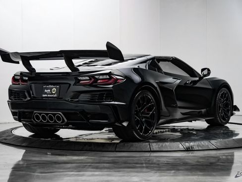 Used 2026 Chevrolet Corvette ZR1 w/ ZR1 Carbon Fiber Aero Package RWD image 22