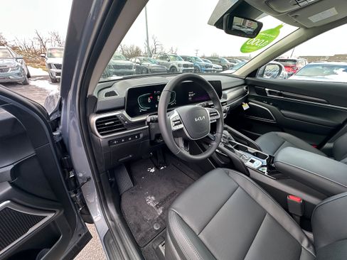 New 2025 Kia Telluride S image 39