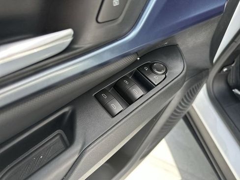 Used 2026 Chevrolet Equinox EV LT image 15