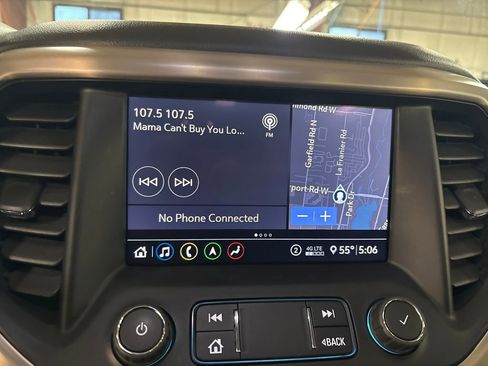 Used 2020 GMC Acadia Denali w/ Technology Package image 23