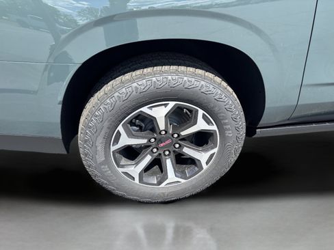 New 2026 GMC Yukon XL AT4 Ultimate AWD/4WD image 8