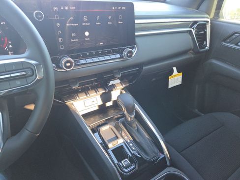 New 2026 GMC Canyon Elevation w/ Convenience Package image 30