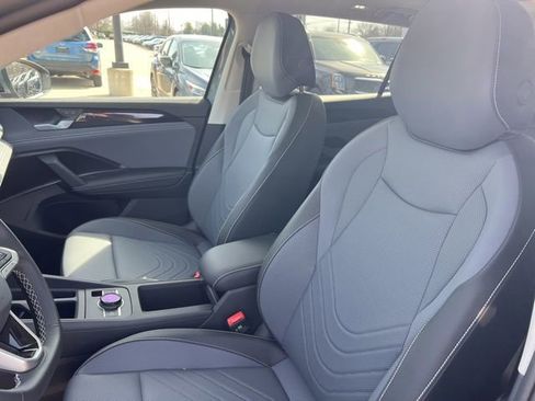 New 2026 Volkswagen Tiguan SE image 7