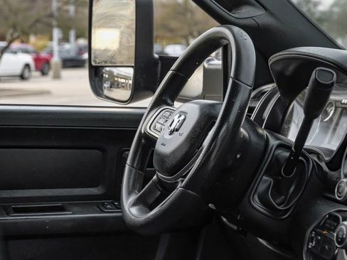 Used 2021 RAM 3500 Tradesman image 20