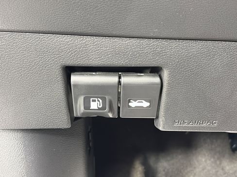 Certified 2025 Nissan Versa S w/ S Plus Package FWD image 25