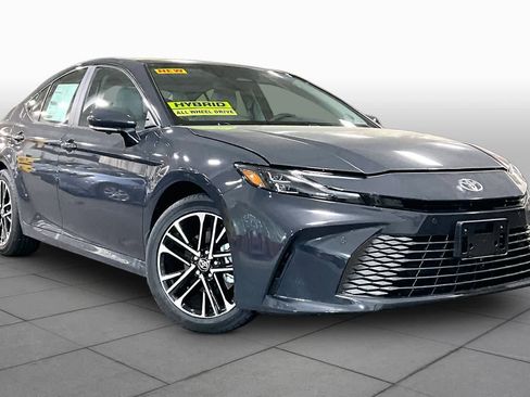 New 2026 Toyota Camry XLE AWD/4WD image 2