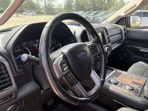 Used 2021 Ford Expedition Platinum AWD/4WD image 10