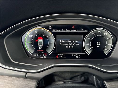 Used 2024 Audi Q5 e Premium Plus image 15