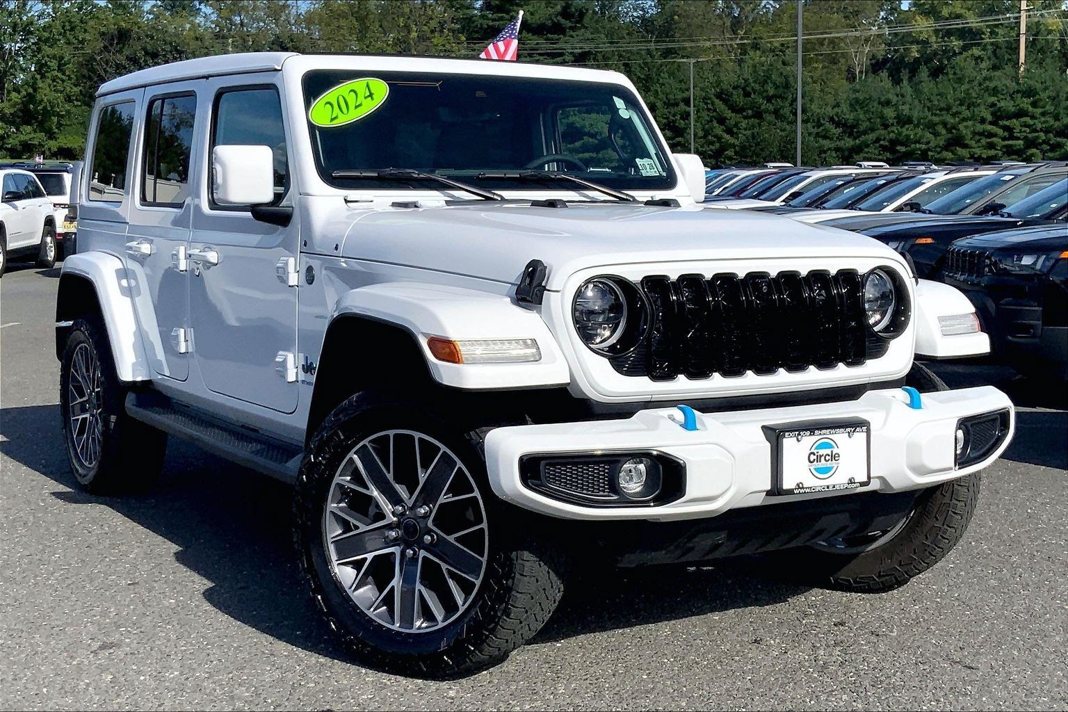 Used 2024 Jeep Wrangler High Altitude AWD/4WD image 2