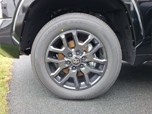 New 2026 Toyota Tundra Platinum image 4