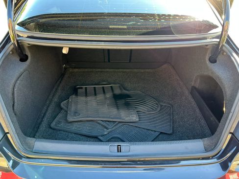 Used 2009 Volkswagen CC Sport FWD image 29