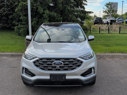 Used 2019 Ford Edge Titanium w/ Equipment Group 301A AWD/4WD image 5