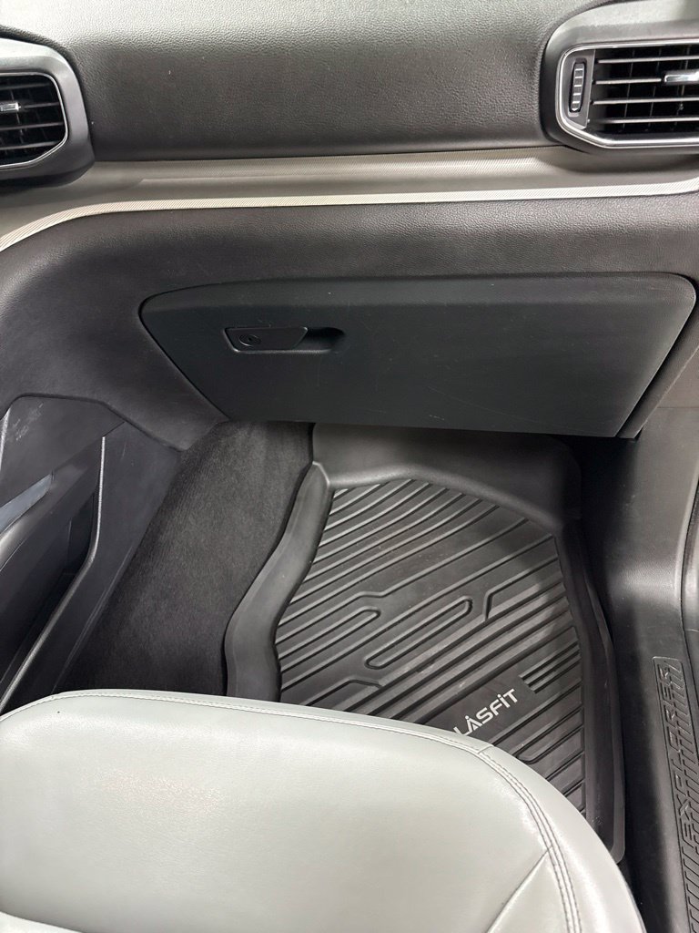 Used 2021 Ford Explorer XLT w/ Equipment Group 202A AWD/4WD image 30