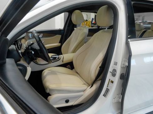 Used 2018 Mercedes-Benz E 300 image 38