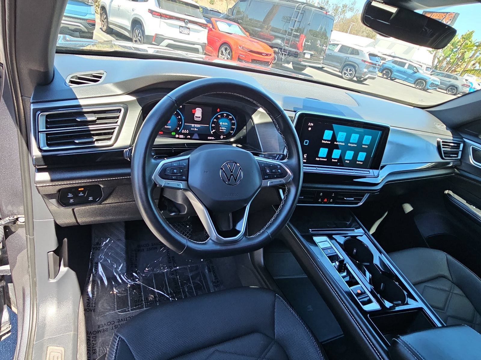 Certified 2024 Volkswagen Atlas Cross Sport SE AWD/4WD image 16