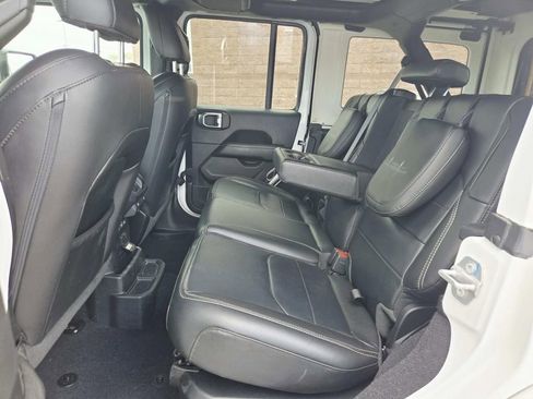Used 2023 Jeep Wrangler Unlimited Sahara w/ Cold Weather Group image 16