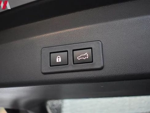 Used 2025 Subaru Ascent Premium AWD/4WD image 29