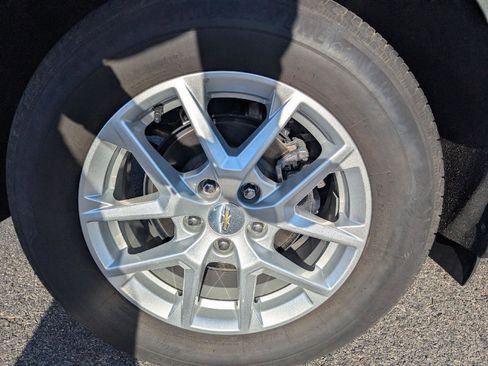 Used 2023 Chevrolet Equinox LT AWD/4WD image 12