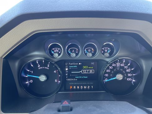 Used 2012 Ford F350 Lariat w/ Lariat Interior Pkg image 18