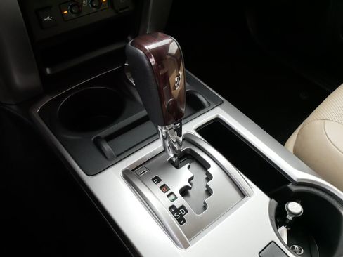 Used 2021 Toyota 4Runner Limited AWD/4WD image 24