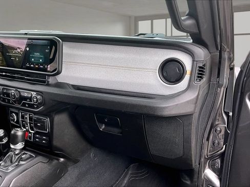 Used 2024 Jeep Wrangler Unlimited Sport AWD/4WD image 24