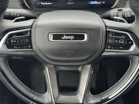 Used 2022 Jeep Grand Cherokee L Overland w/ Advanced Protech Group III image 17
